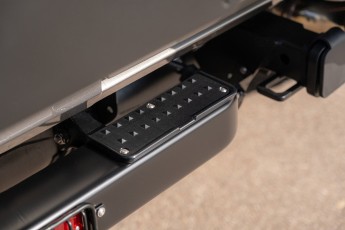 2B-034-Convertible-Mercedes-250GD-MojaveSilver-071006