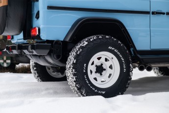 2B-037-Convertible-Mercedes-GWagen-GulfBlue-069910