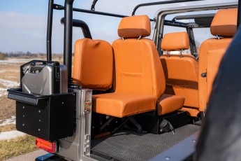 2B-050-Convertible-Mercedes-250GD-MojaveSilver-071006