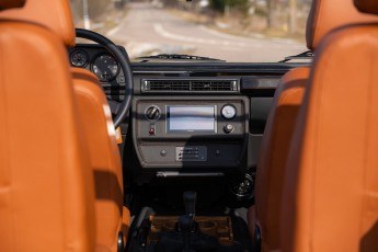 2B-051-Convertible-Mercedes-250GD-MojaveSilver-071006