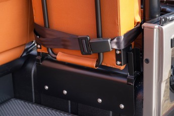 2B-055-Convertible-Mercedes-250GD-MojaveSilver-071006