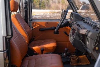 2B-061-Convertible-Mercedes-250GD-MojaveSilver-071006