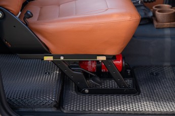 2B-063-Convertible-Mercedes-250GD-MojaveSilver-071006