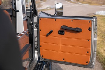 2B-064-Convertible-Mercedes-250GD-MojaveSilver-071006