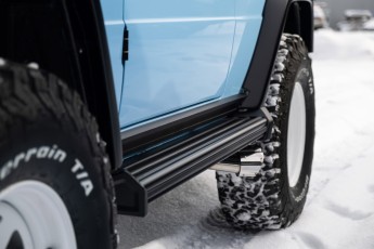 2B-068-Convertible-Mercedes-GWagen-GulfBlue-069910