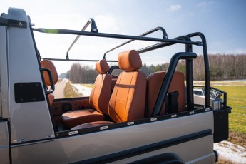 2B-069-Convertible-Mercedes-250GD-MojaveSilver-071006