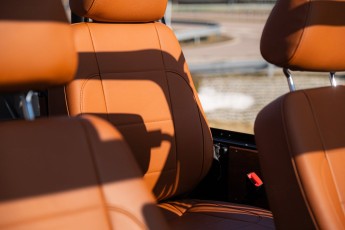 2B-070-Convertible-Mercedes-250GD-MojaveSilver-071006