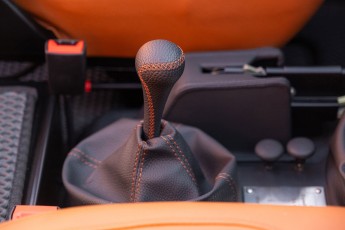 2B-073-Convertible-Mercedes-250GD-MojaveSilver-071006