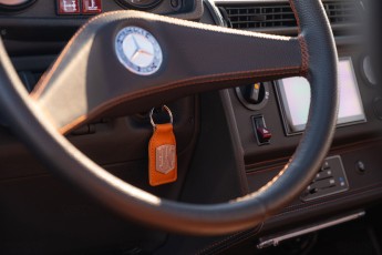 2B-078-Convertible-Mercedes-250GD-MojaveSilver-071006