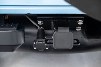 2B-078-Convertible-Mercedes-GWagen-GulfBlue-069910