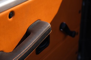 2B-079-Convertible-Mercedes-250GD-MojaveSilver-071006