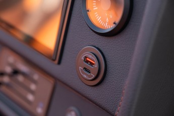 2B-092-Convertible-Mercedes-250GD-MojaveSilver-071006