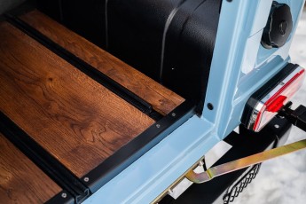 2B-118-Convertible-Mercedes-GWagen-GulfBlue-069910