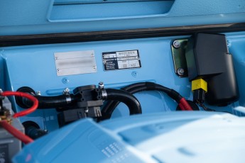 2B-138-Convertible-Mercedes-GWagen-GulfBlue-069910