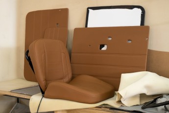 3-007-Convertible-Mercedes-GWagen-GulfBlue-069910