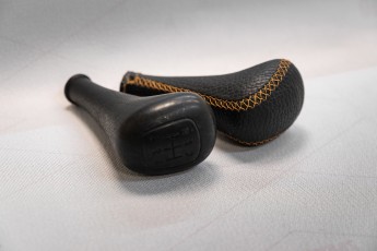 3-011-Convertible-Mercedes-GWagen-GulfBlue-069910