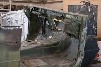 3-060-Convertible-Mercedes-GWagen-GulfBlue-069910