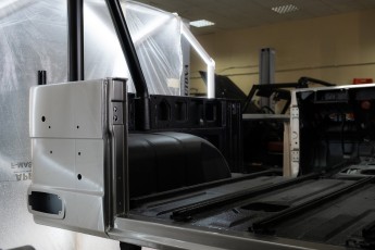 3-073-Convertible-Mercedes-250GD-MojaveSilver-071006