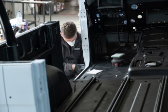 3-082-Convertible-Mercedes-250GD-MojaveSilver-071006