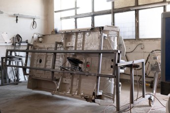 3-091-Convertible-Mercedes-250GD-MojaveSilver-071006