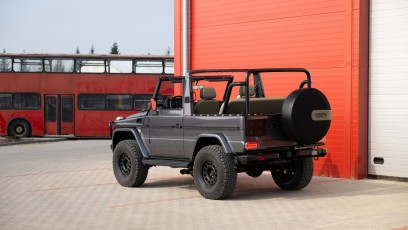 1-002-Convertible-Mercedes-GWagen-VesuvioGrey-088657