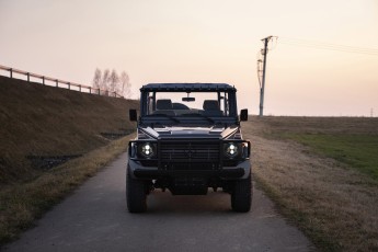 2B-002-Convertible-Mercedes-GWagen-VesuvioGrey-088657