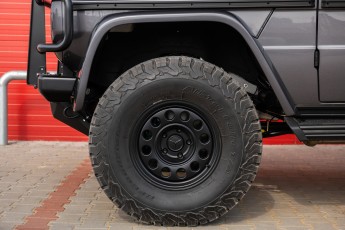 2B-030-Convertible-Mercedes-GWagen-VesuvioGrey-088657