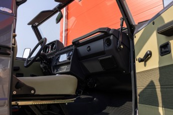 2B-063-Convertible-Mercedes-GWagen-VesuvioGrey-088657