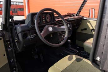 2B-066-Convertible-Mercedes-GWagen-VesuvioGrey-088657