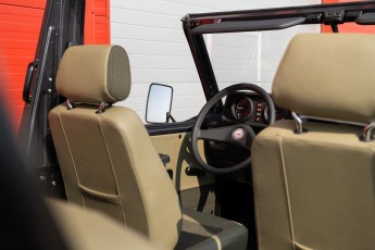 2B-076-Convertible-Mercedes-GWagen-VesuvioGrey-088657