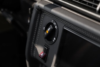 2B-106-Convertible-Mercedes-GWagen-VesuvioGrey-088657