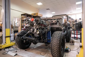 3-034-Convertible-Mercedes-GWagen-VesuvioGrey-088657