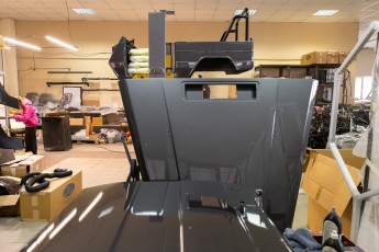 3-040-Convertible-Mercedes-GWagen-VesuvioGrey-088657