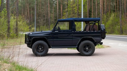 1-001-Custom-Mercedes-GWagon-MidnightBlue-077213