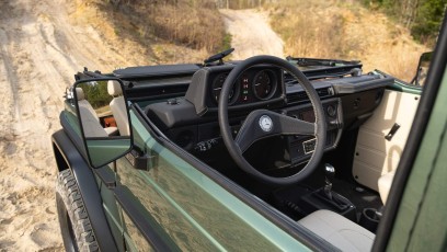 1-002-Custom-Mercedes-GWagon-IrelandMidGreen-087810