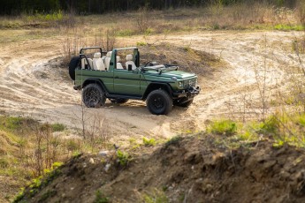 2A-006-Custom-Mercedes-GWagon-IrelandMidGreen-087810