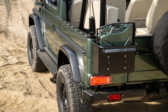 2A-016-Custom-Mercedes-GWagon-IrelandMidGreen-087810