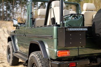 2A-027-Custom-Mercedes-GWagon-IrelandMidGreen-087810