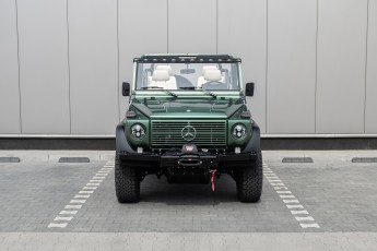 2B-007-Custom-Mercedes-GWagon-IrelandMidGreen-087810