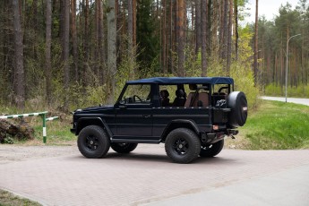 2B-019-Custom-Mercedes-GWagon-MidnightBlue-077213