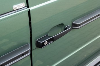 2B-055-Custom-Mercedes-GWagon-IrelandMidGreen-087810