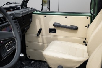 2B-081-Custom-Mercedes-GWagon-IrelandMidGreen-087810