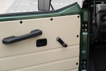 2B-093-Custom-Mercedes-GWagon-IrelandMidGreen-087810