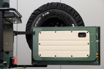 2B-110-Custom-Mercedes-GWagon-IrelandMidGreen-087810