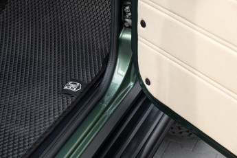 2B-118-Custom-Mercedes-GWagon-IrelandMidGreen-087810