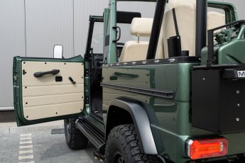 2B-148-Custom-Mercedes-GWagon-IrelandMidGreen-087810
