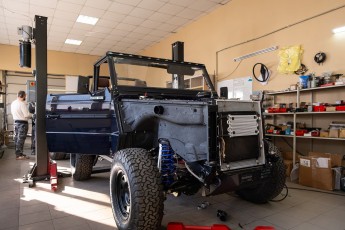 3-007-Custom-Mercedes-GWagon-MidnightBlue-077213