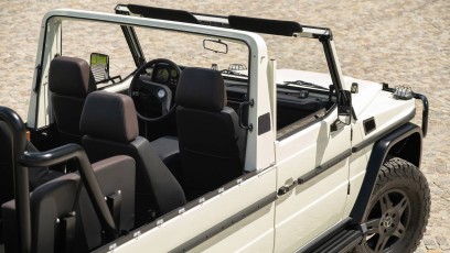 1-004-Custom-Mercedes-GWagon-White-092857