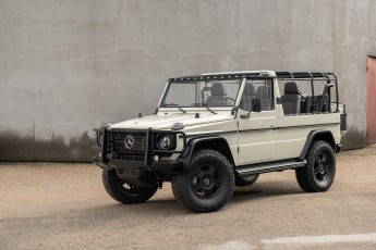 2B-008-Custom-Mercedes-GWagon-White-092857