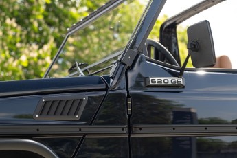 2B-018-Convertible-Mercedes-250GD-MidnightBlue-080879